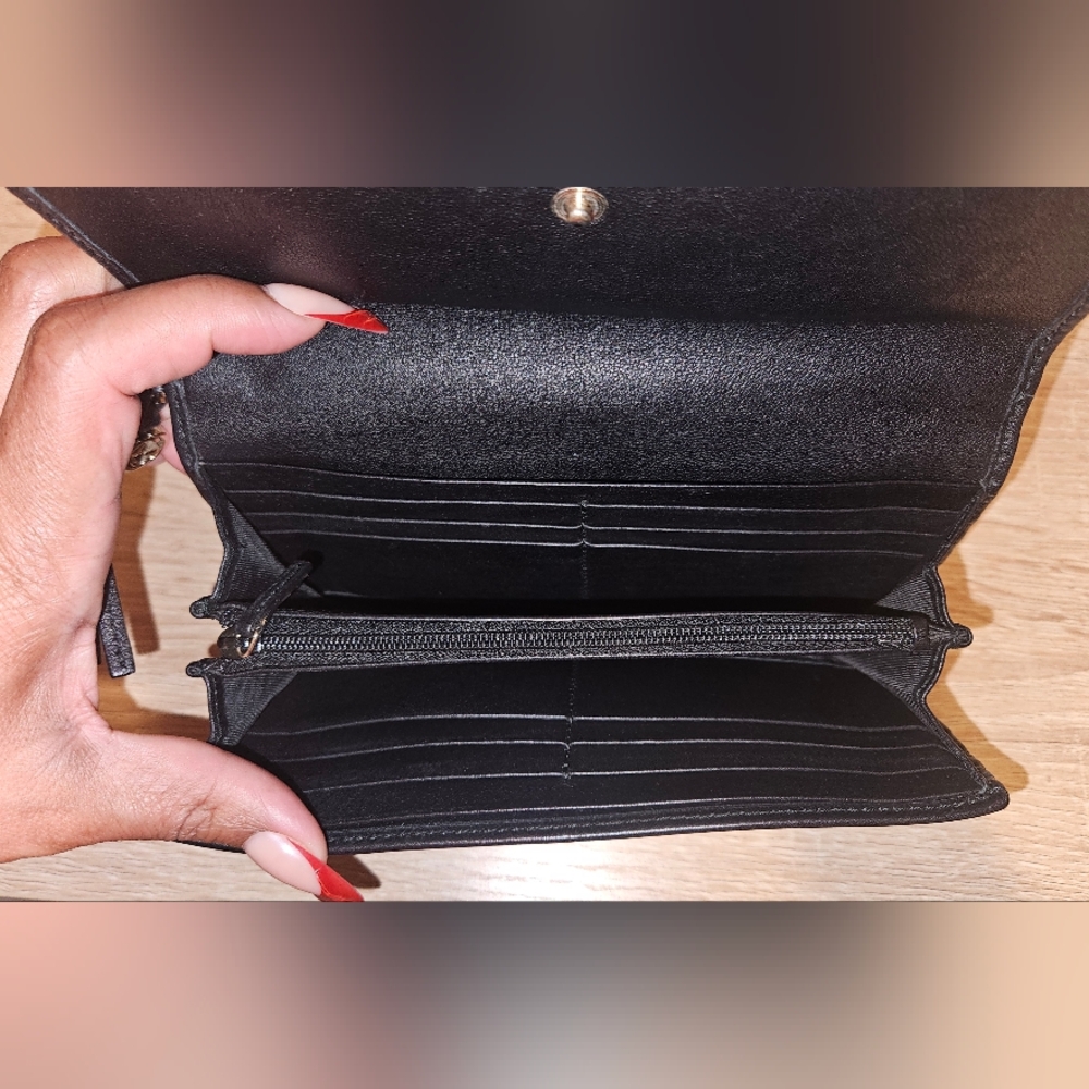 Gucci Signature Guccissima GC Wallet - Picture 5 of 10